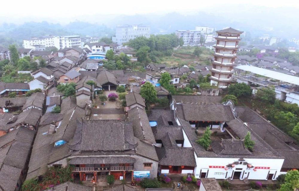 明代官制杂说：从出身身份到史官史录
